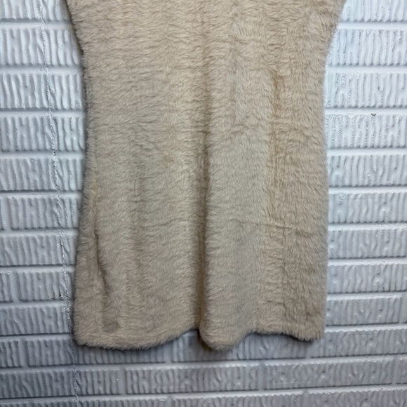 Express Faux Fur Open-Back Dress – Size XL NWT - Picture 5 of 11